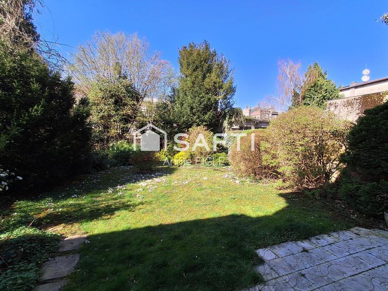 Maison de maîtres - 356 m² - 10 pièces