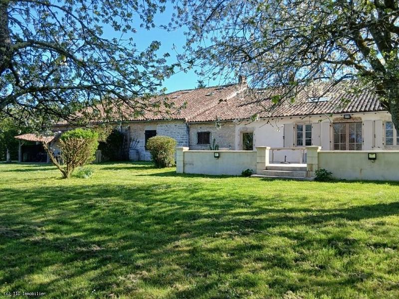 Maison de campagne - 322 m² - 10 pièces