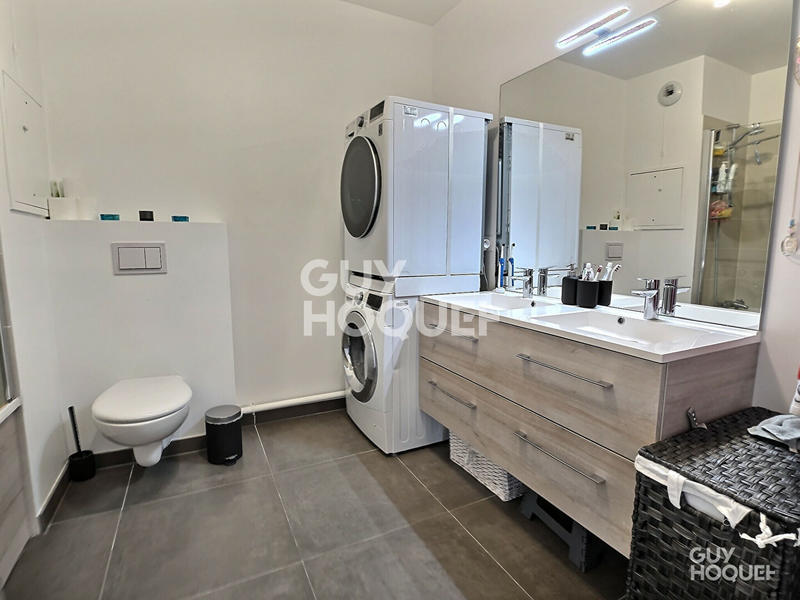 Appartement - 85 m² - 4 pièces