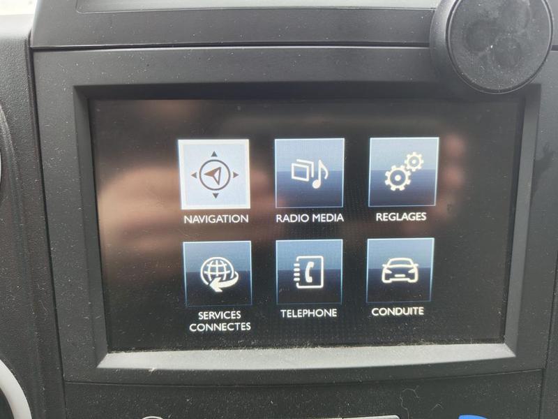 Peugeot Partner (B9) Utilitaire Phase 2 L1 600kg 1.6 Blue HDi Fap Fourgon Etg6 s&amp;S 99 cv Boîte auto