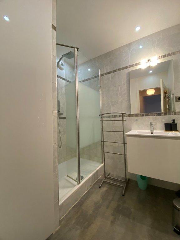 Appartement - 77 m² - 3 pièces