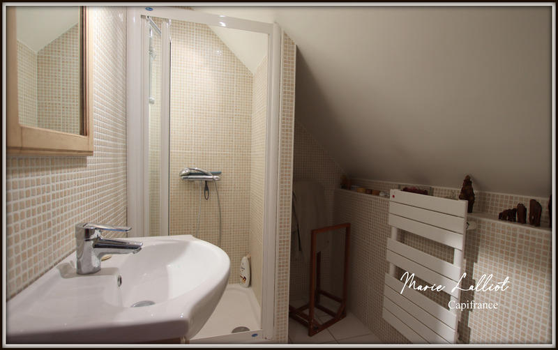 Maison - 178 m² - 9 pièces