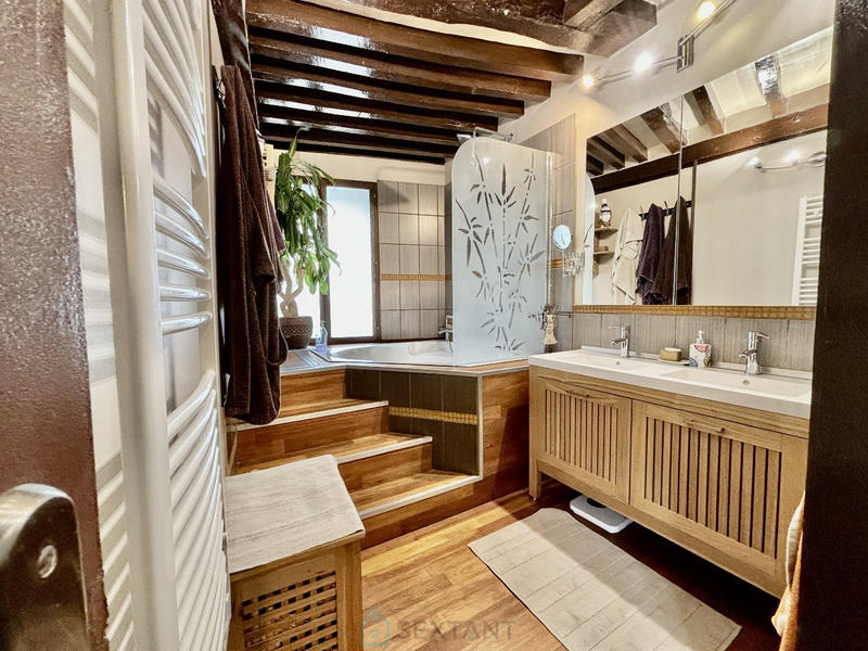 Maison - 150 m² - 7 pièces