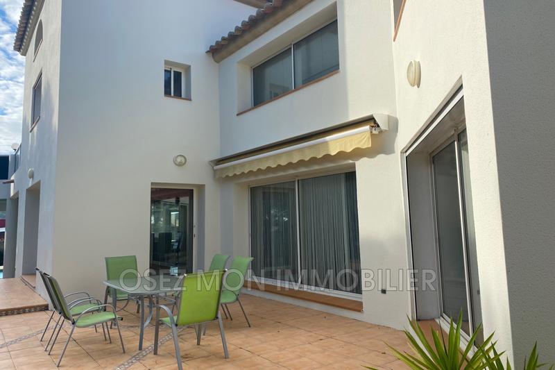 Villa - 340 m² - 9 pièces