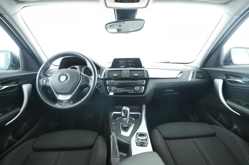 Bmw Série 1 118d Sport Bva8 5p 150 ch