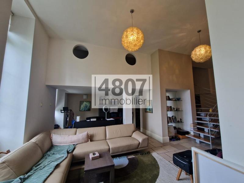 Appartement - 188 m² - 5 pièces