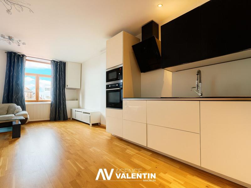 Appartement - 75 m² - 3 pièces