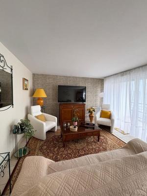 Appartement - 98 m² - 3 pièces