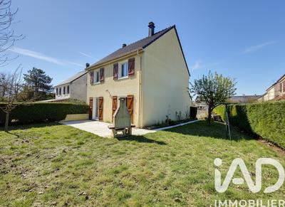 Maison - 98 m² - 6 pièces