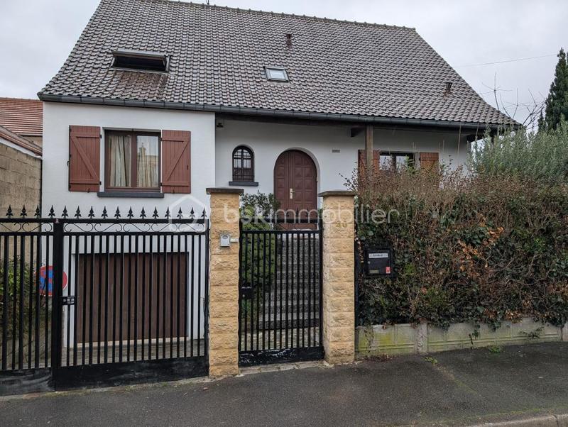 Maison - 155 m² - 7 pièces