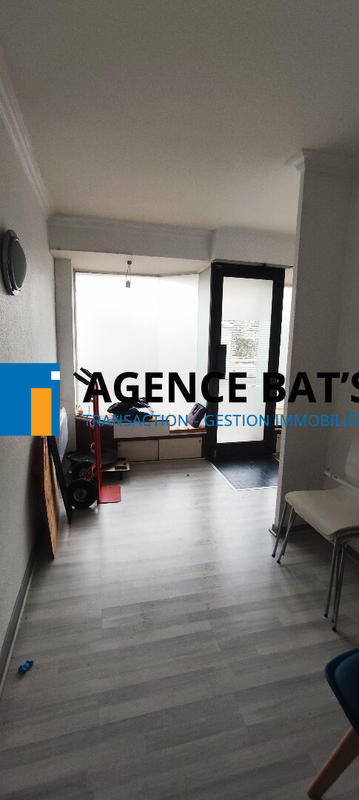 Bureau - 80 m² - 5 pièces