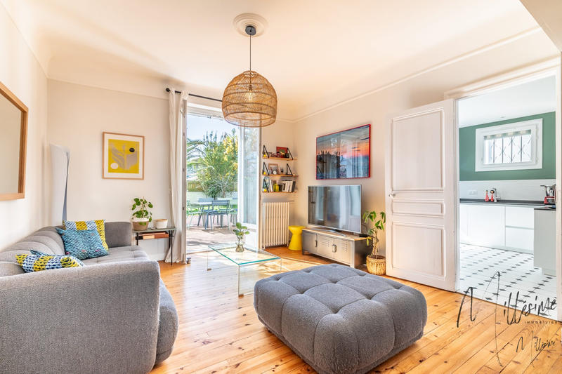 Maison - 171 m² - 7 pièces