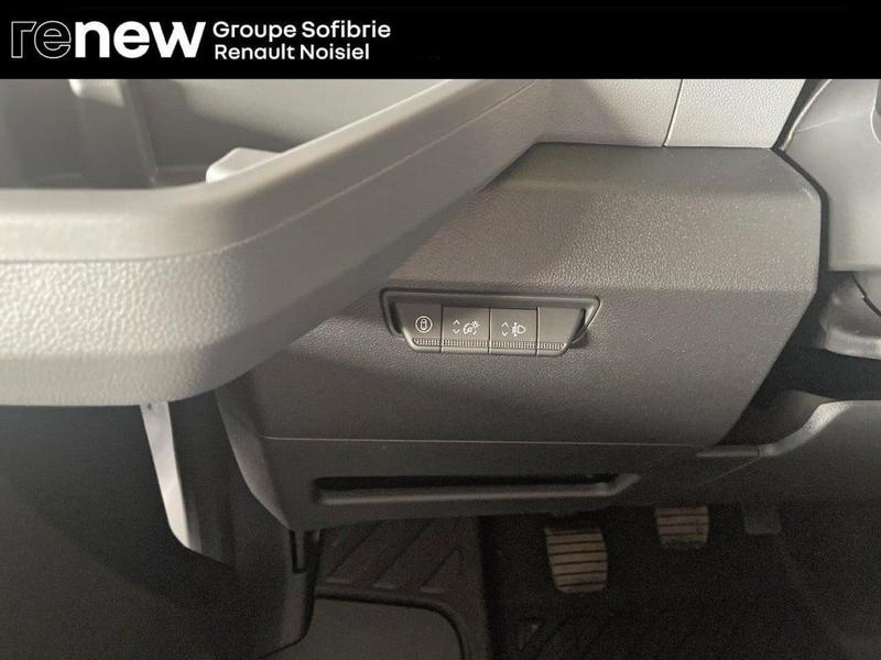 Nissan Interstar Fourgon 3t3 L2h2 2.0 Dci 130 n-Connecta