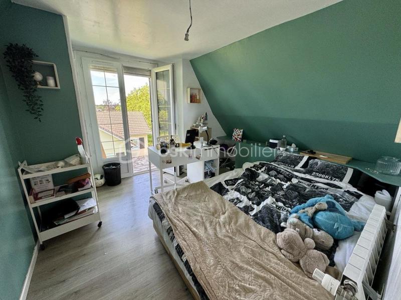 Pavillon - 130 m² - 7 pièces