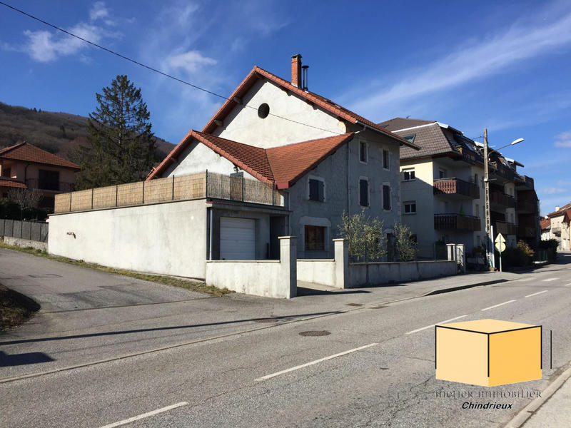 Maison - 213 m² - 6 pièces