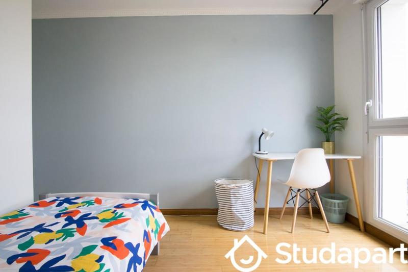 Chambre - 13 m² - 1 pièce