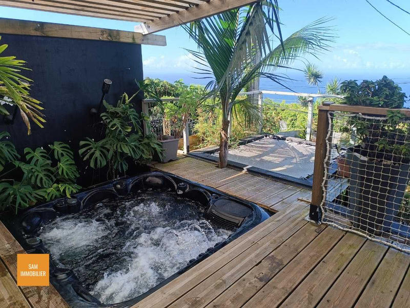 Maison - 170 m² - 6 pièces