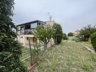 Villa - 90 m² - 3 pièces