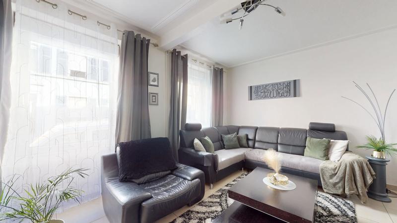 Maison - 150 m² - 8 pièces