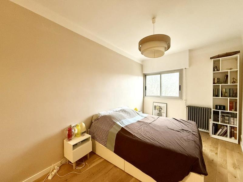 Appartement ancien - 98 m² - 4 pièces