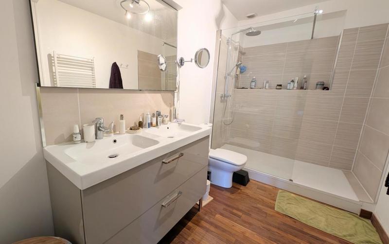 Appartement - 202 m² - 5 pièces