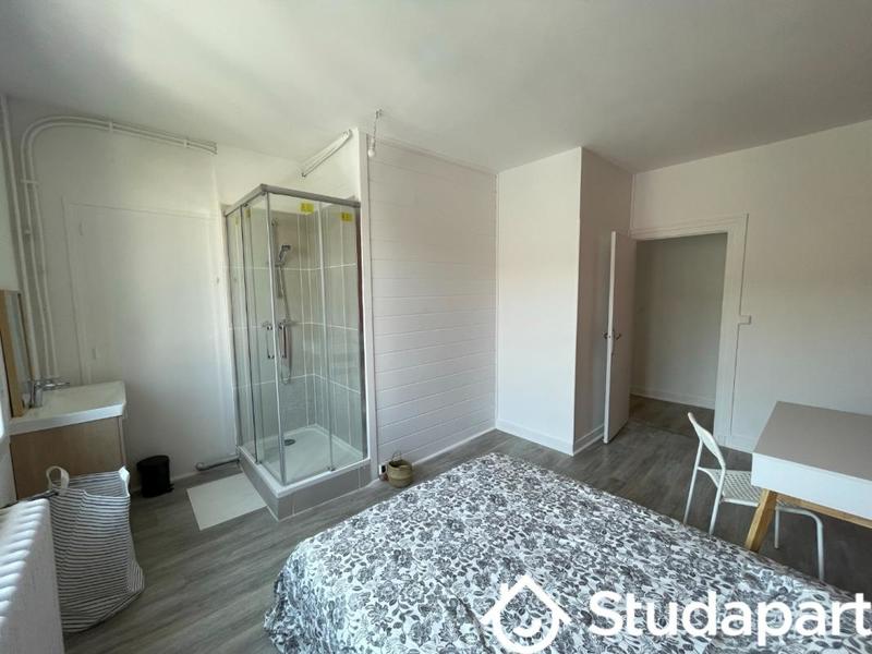 Chambre - 10 m² - 1 pièce