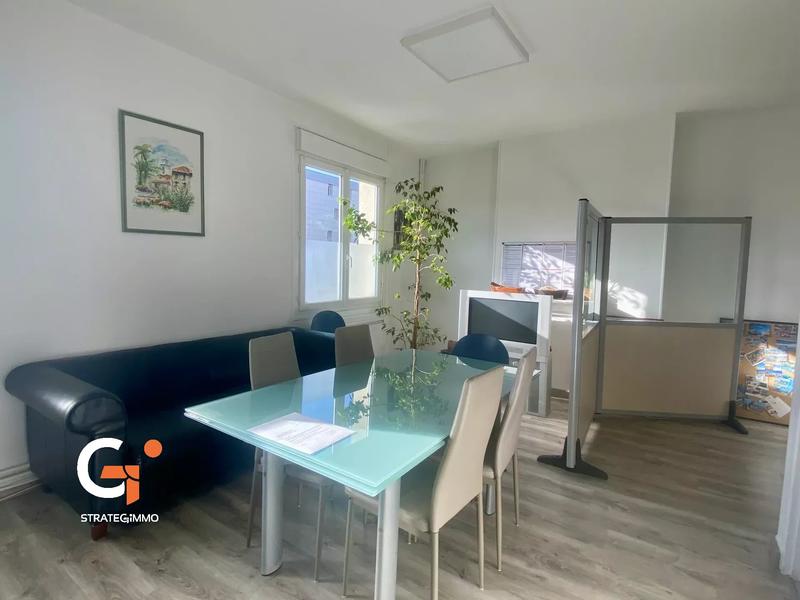 Immeuble - 198 m² - 9 pièces