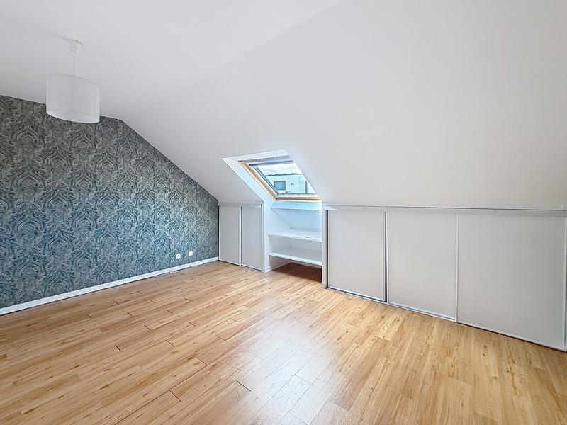 Maison - 146 m² - 6 pièces