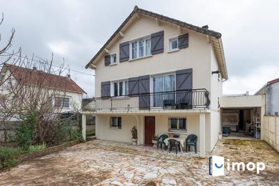 Maison - 160 m² - 6 pièces
