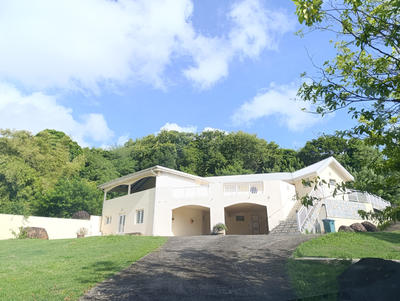 Maison - 363 m² - 8 pièces