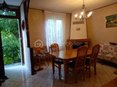 Pavillon - 90 m² - 5 pièces