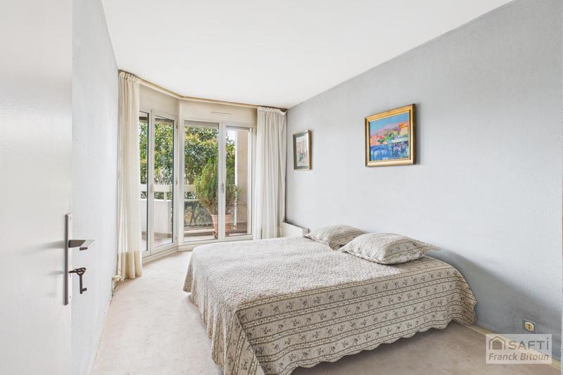 Appartement - 138 m² - 6 pièces