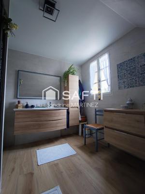 Maison - 140 m² - 6 pièces