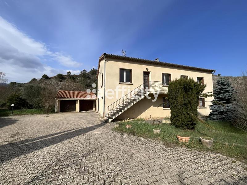 Villa - 249 m² - 13 pièces