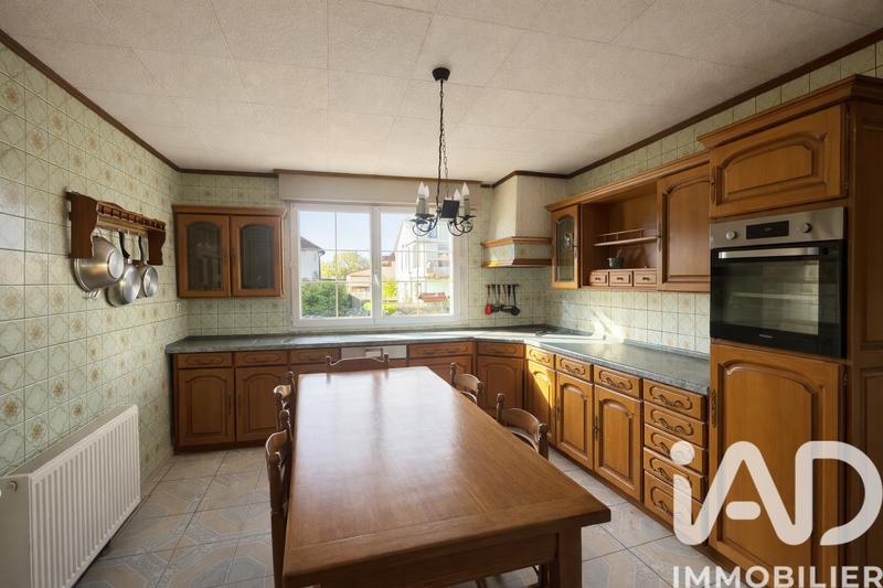 Maison - 102 m² - 5 pièces