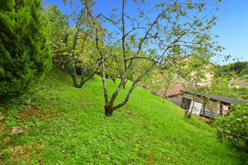 Propriété - 229 m² - 11 pièces