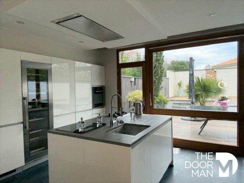 Maison d'architecte - 212 m² - 6 pièces