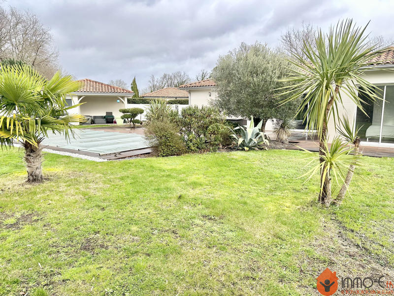 Maison - 166 m² - 5 pièces