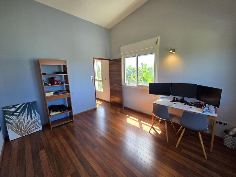 Maison - 183 m² - 7 pièces