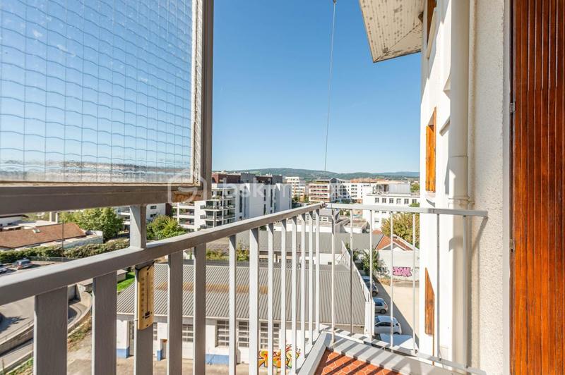 Appartement - 82 m² - 3 pièces