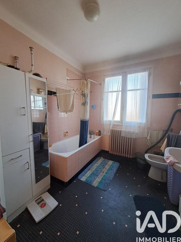 Maison - 140 m² - 8 pièces