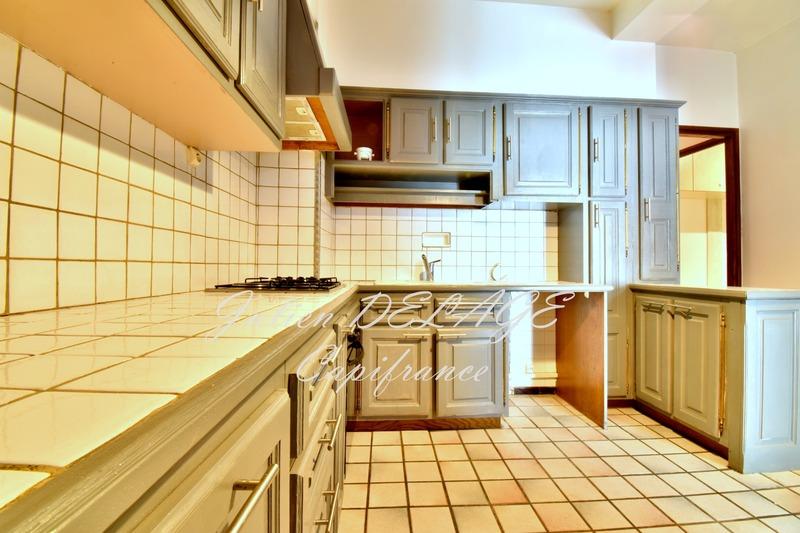 Appartement - 82 m² - 4 pièces