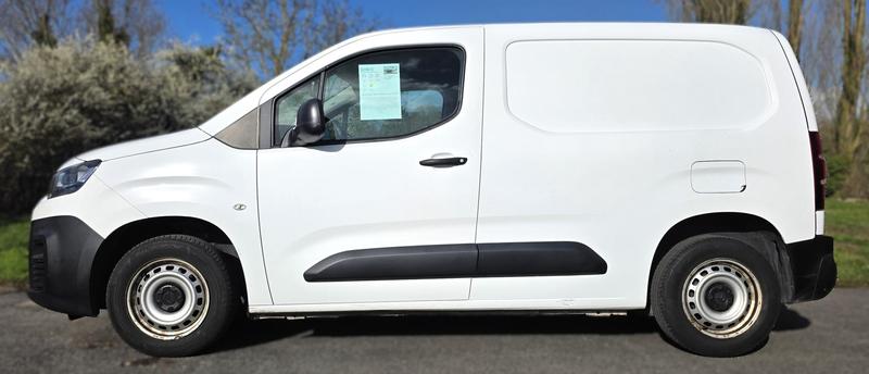Citroën Berlingo 1° Main 1.5 b Hdi 100cv Pack Driver Entretien Citroen Caméra / Tél Clim