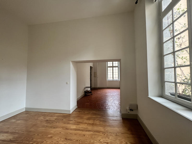 Appartement - 80 m² - 3 pièces