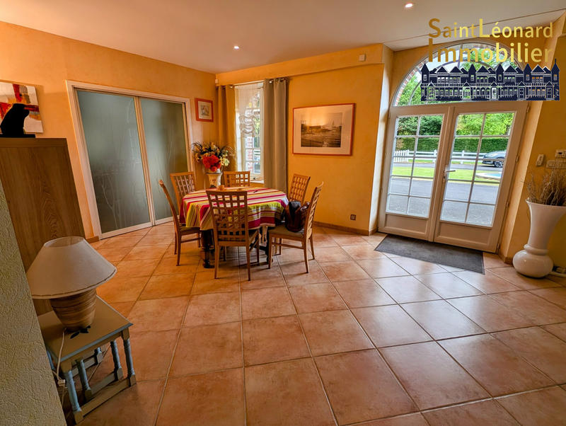 Maison - 190 m² - 7 pièces