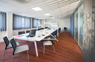 Entrepôt - 1 500 m²