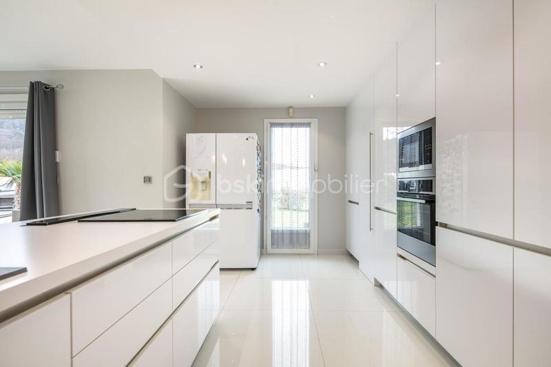 Maison - 125 m² - 5 pièces