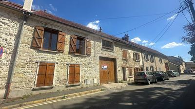 Maison en pierre - 162 m² - 7 pièces