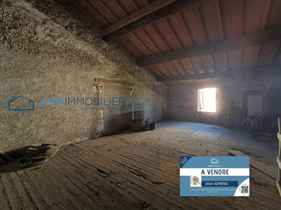 Maison - 230 m² - 6 pièces