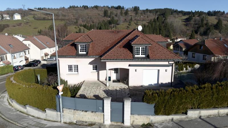 Loft - 150 m² - 5 pièces